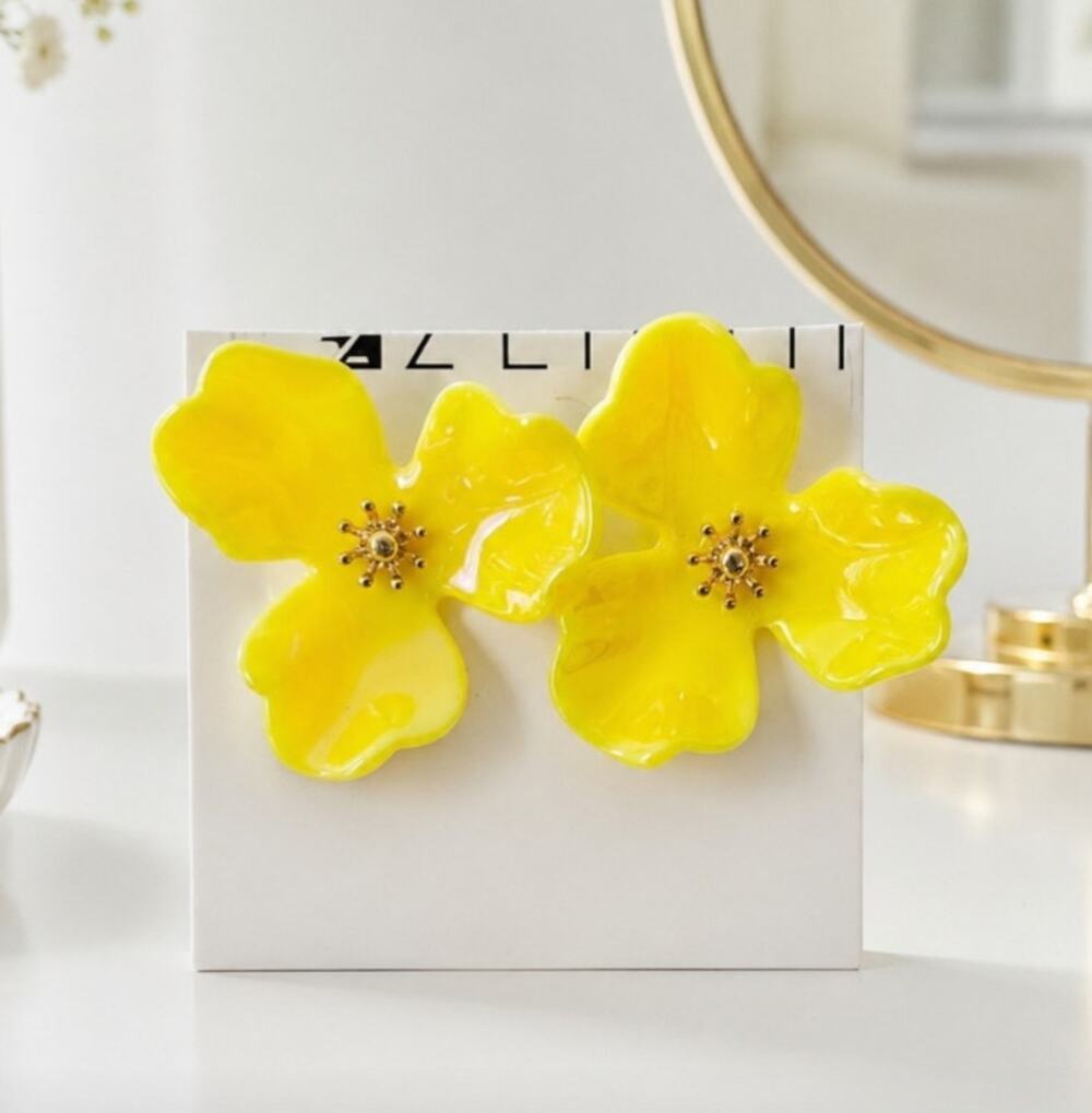 Zenzii Yellow Iridescent Resin Petal Flower Earrings New
